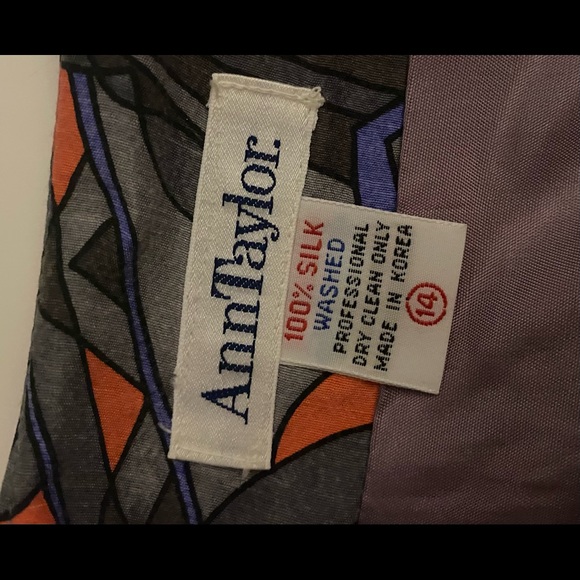 Ann Taylor Geometric Print 100% Silk Lined Mini Skirt Size 14 - Picture 3 of 8